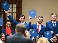 Promoce v zámku v Kostelci n.Č.l.